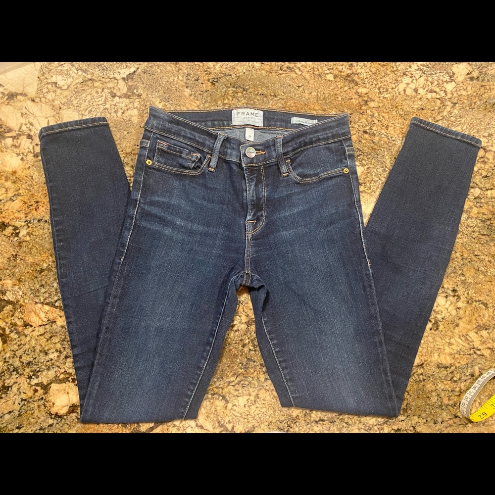 FRAME London Los Angeles “Le Skinny de Jeanne” in queen way size 27.